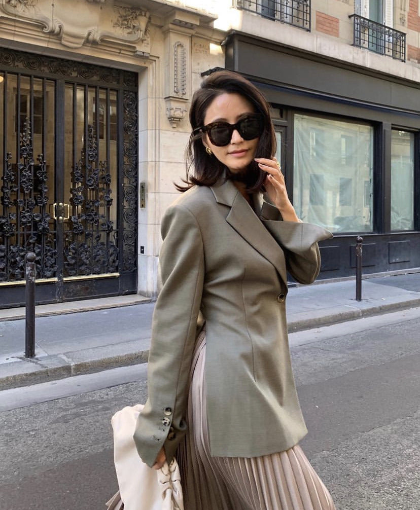 Bel Vurgulu Yün Blazer