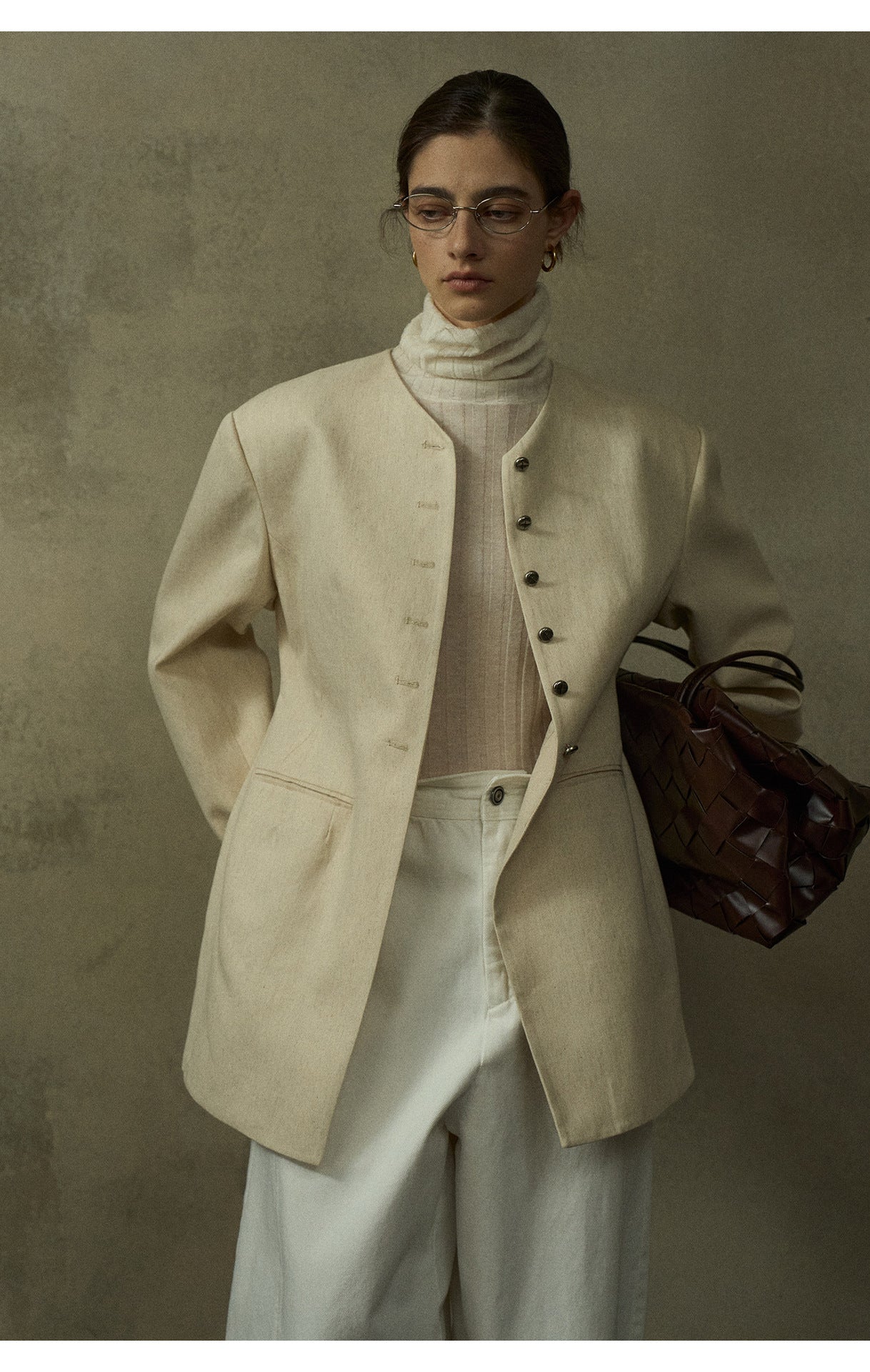 Minimalist Yakasız Bel Detaylı Blazer Ceket