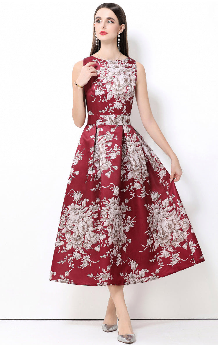 Kontrast Beyaz Çiçek Desenli Zarif Elbise