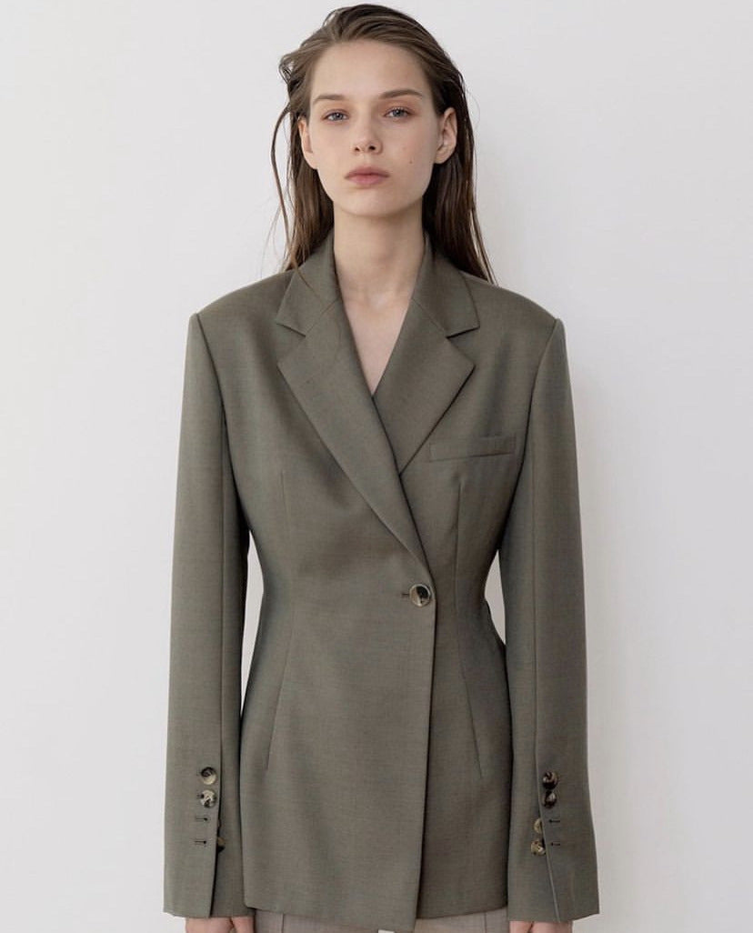 Bel Vurgulu Yün Blazer