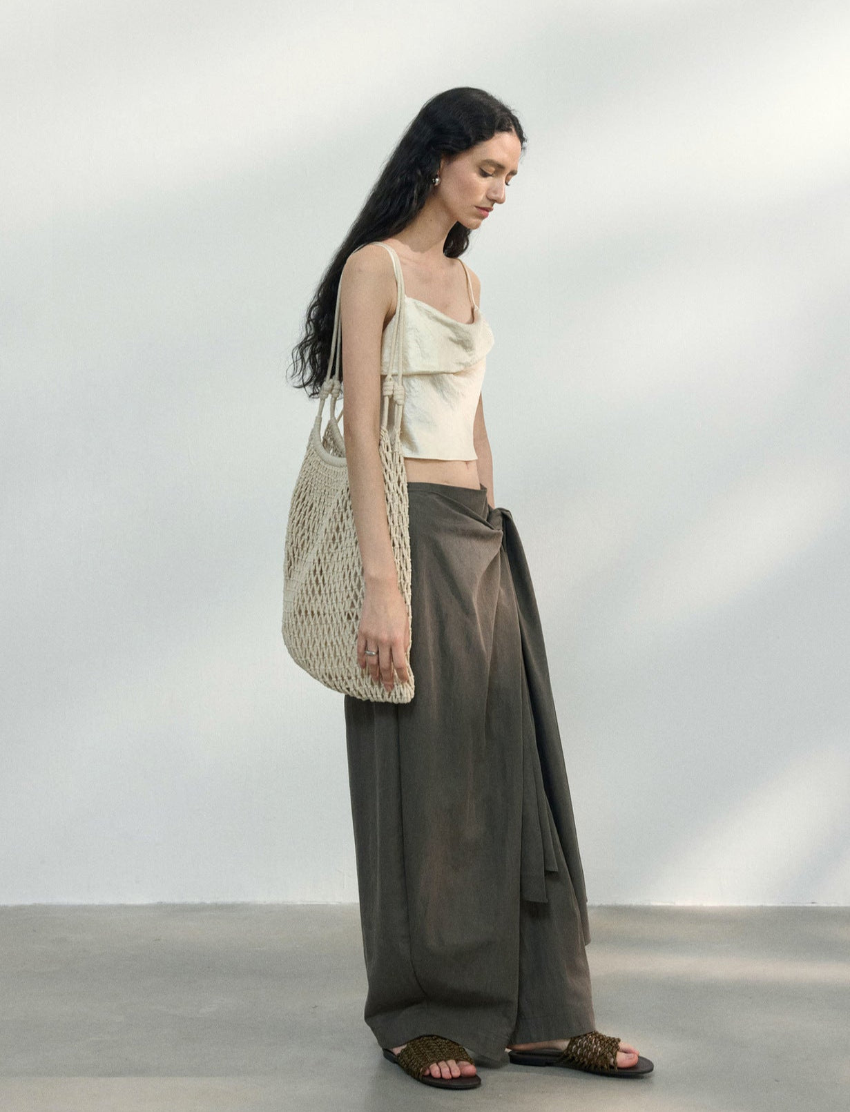 Tencel Kumaş Bağcıklı Kırışmaz Geniş Paça Rahat Pantolon