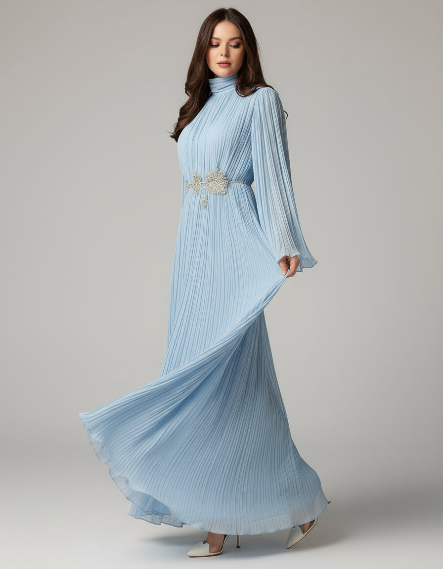 Zarif Kuşaklı Uzun Kollu Şemsiye Kesim Elbise