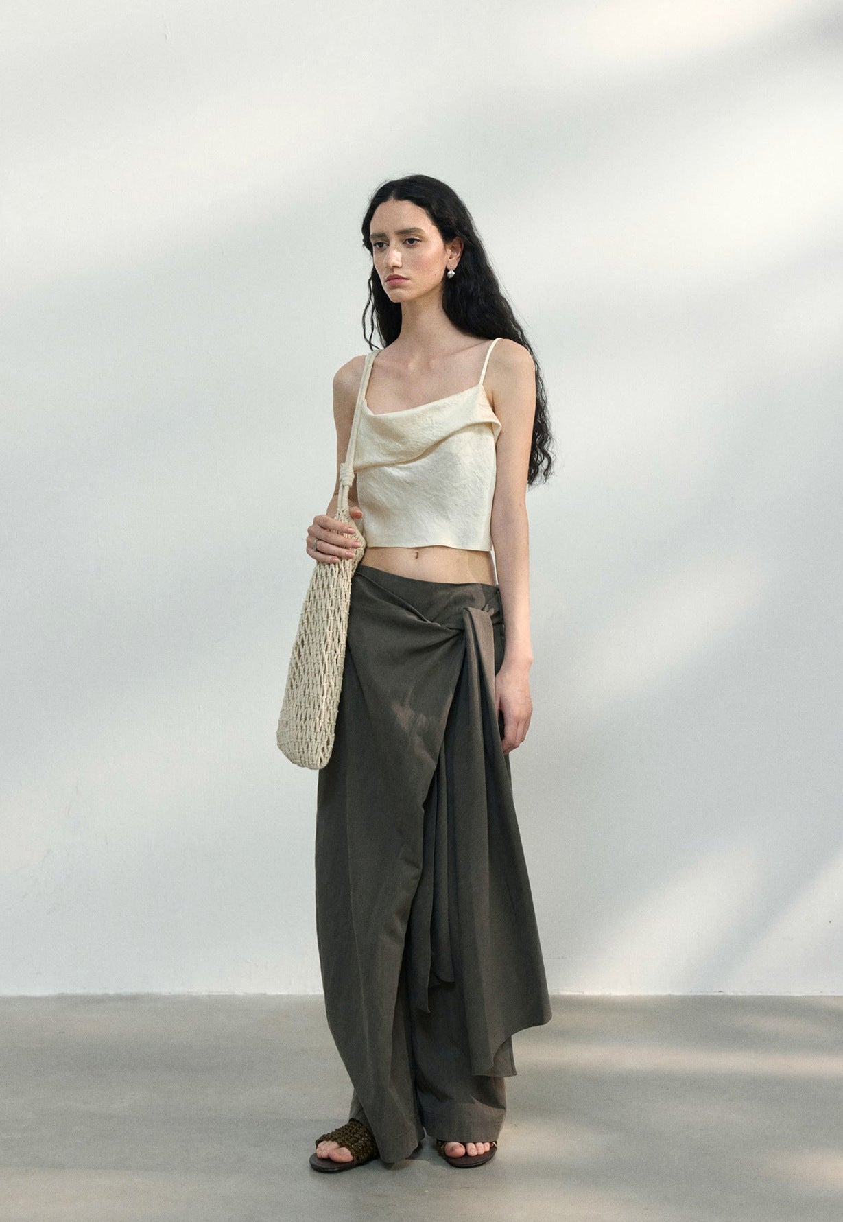 Tencel Kumaş Bağcıklı Kırışmaz Geniş Paça Rahat Pantolon