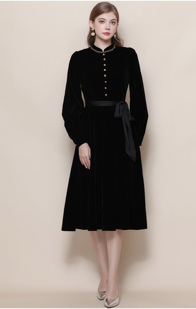 Vintage Kadifemsi Dokulu Siyah Elbise