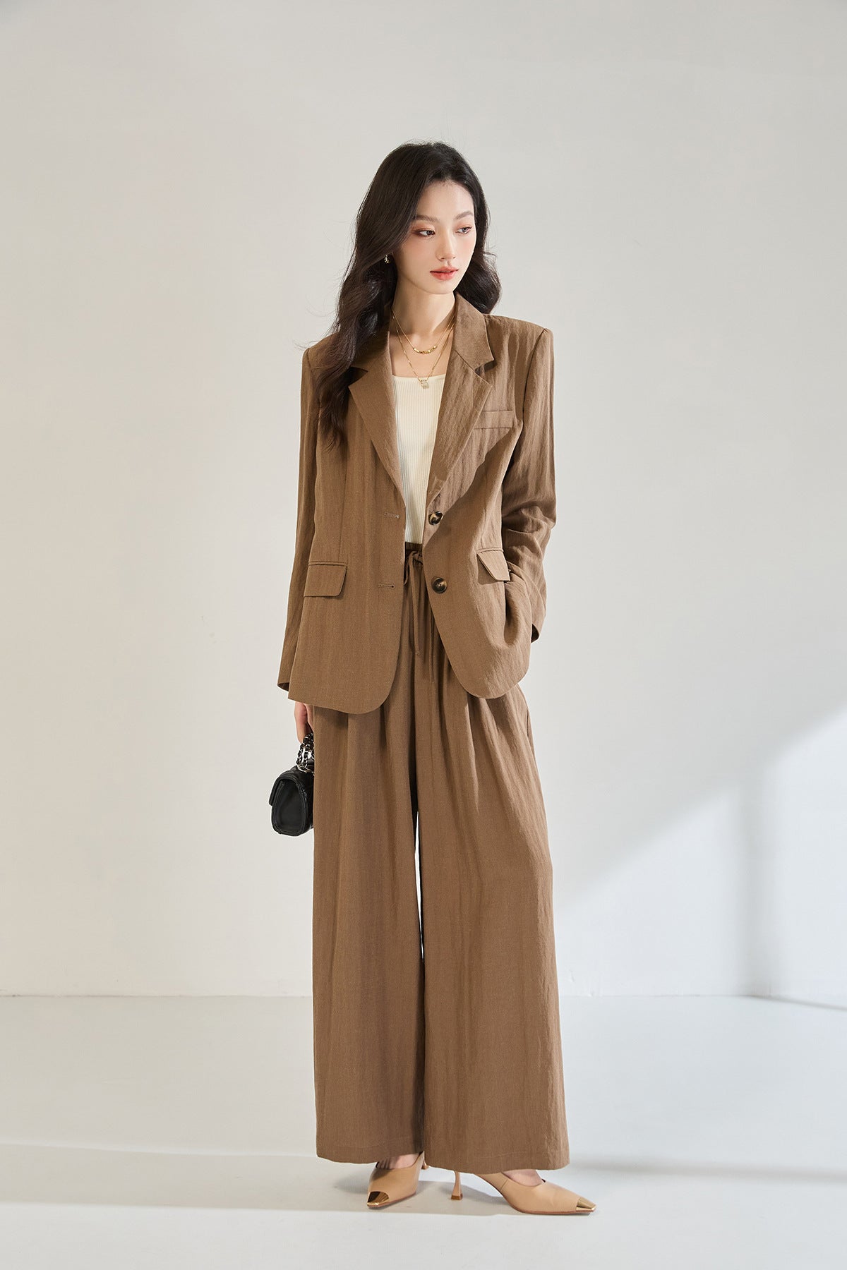 Tencel, Keten ve Rayon Karışımlı Kumaş Takım Elbise