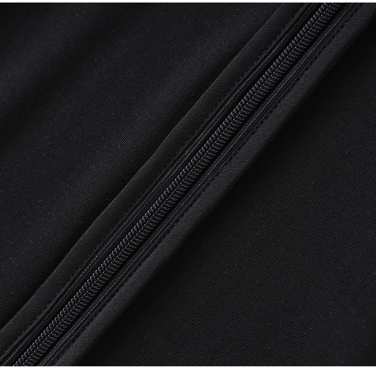 Kadife Püskül Detaylı İki Parça Etek Bluz Takımı