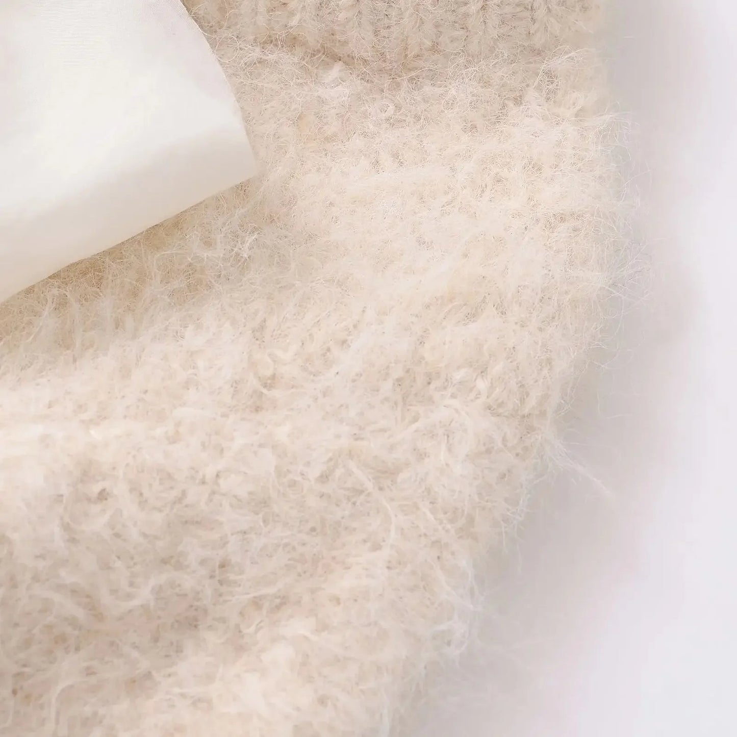 Organze Fiyonk Detaylı Örgü Kazak Crop Kazak