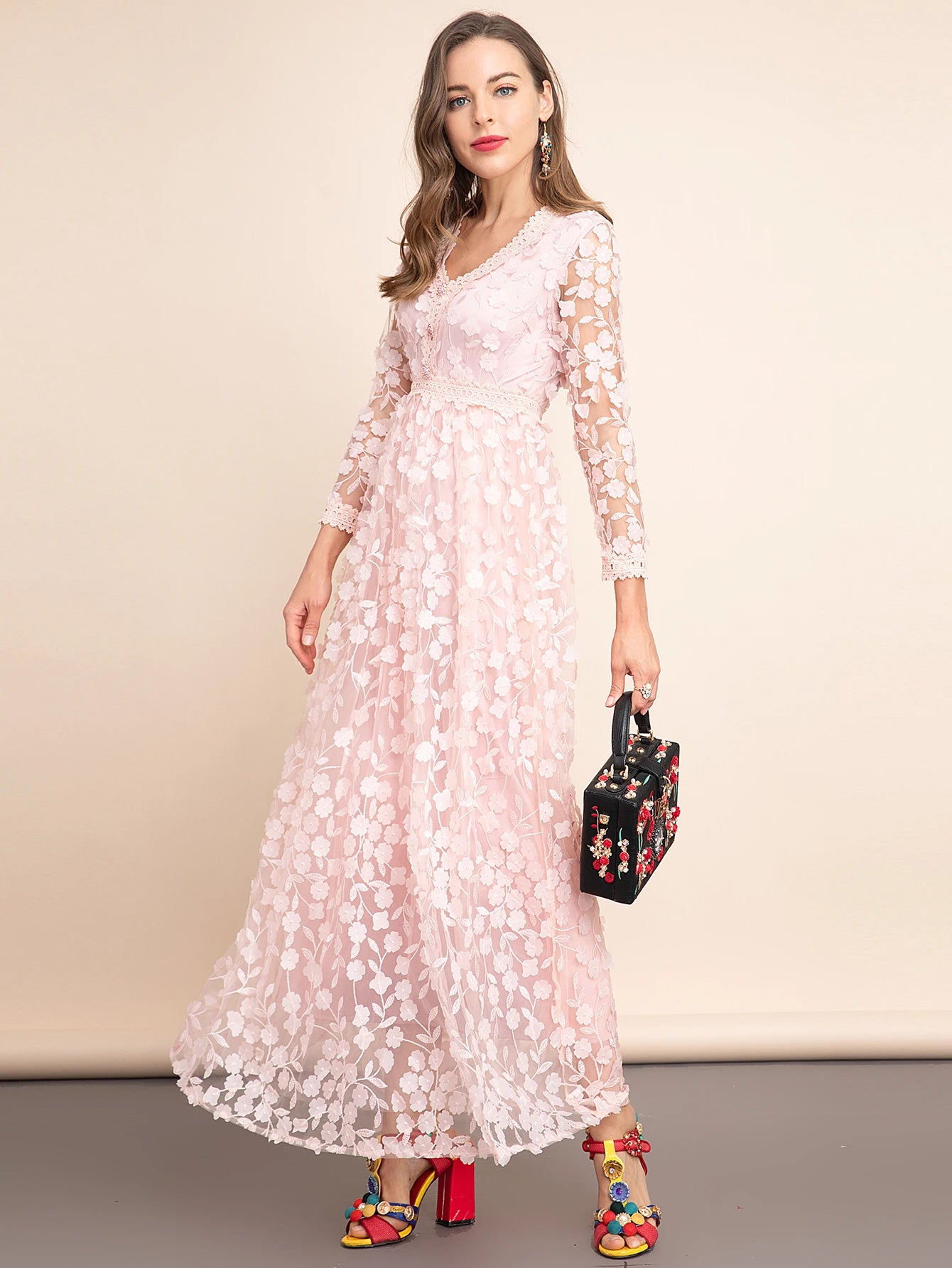 Elegant Nakışlı Pembe Tül Elbise