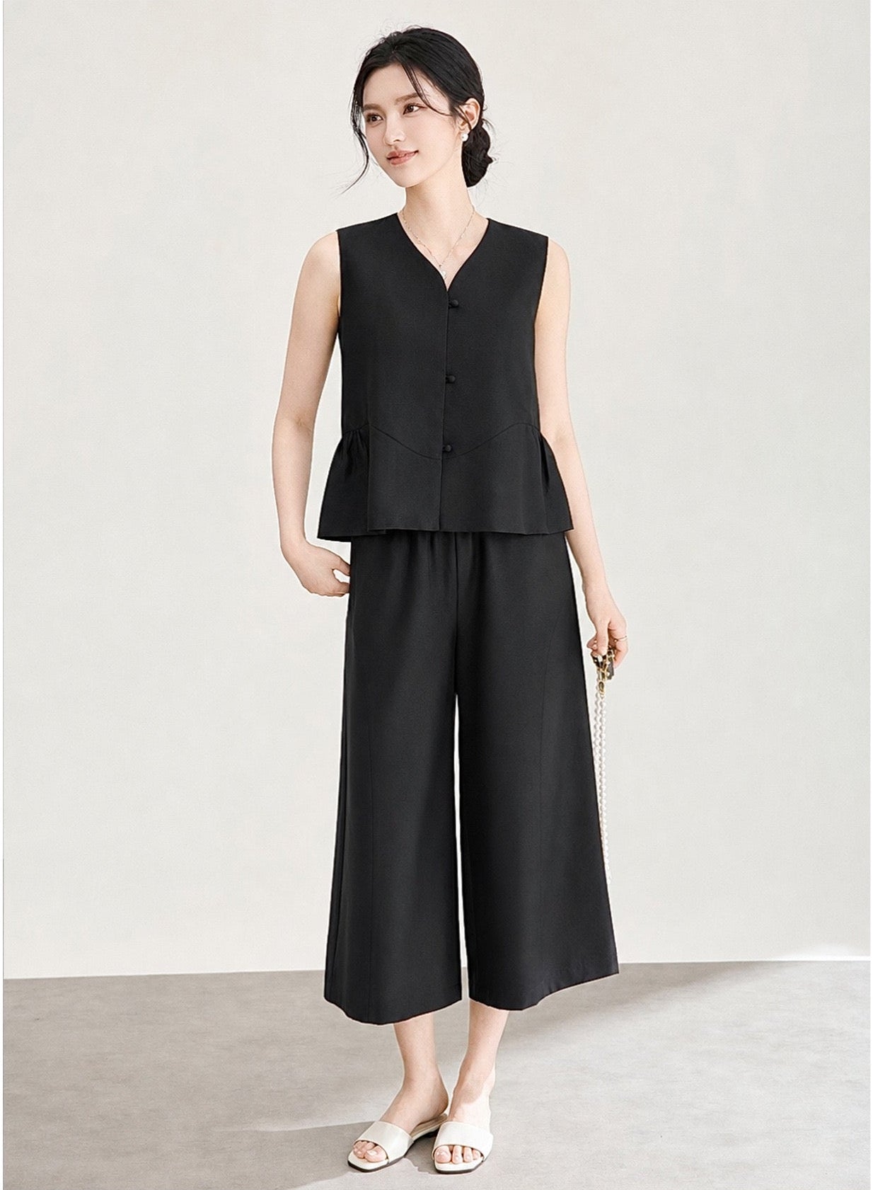Emilia Luxe Yelek ve Crop Pantolon Takımı