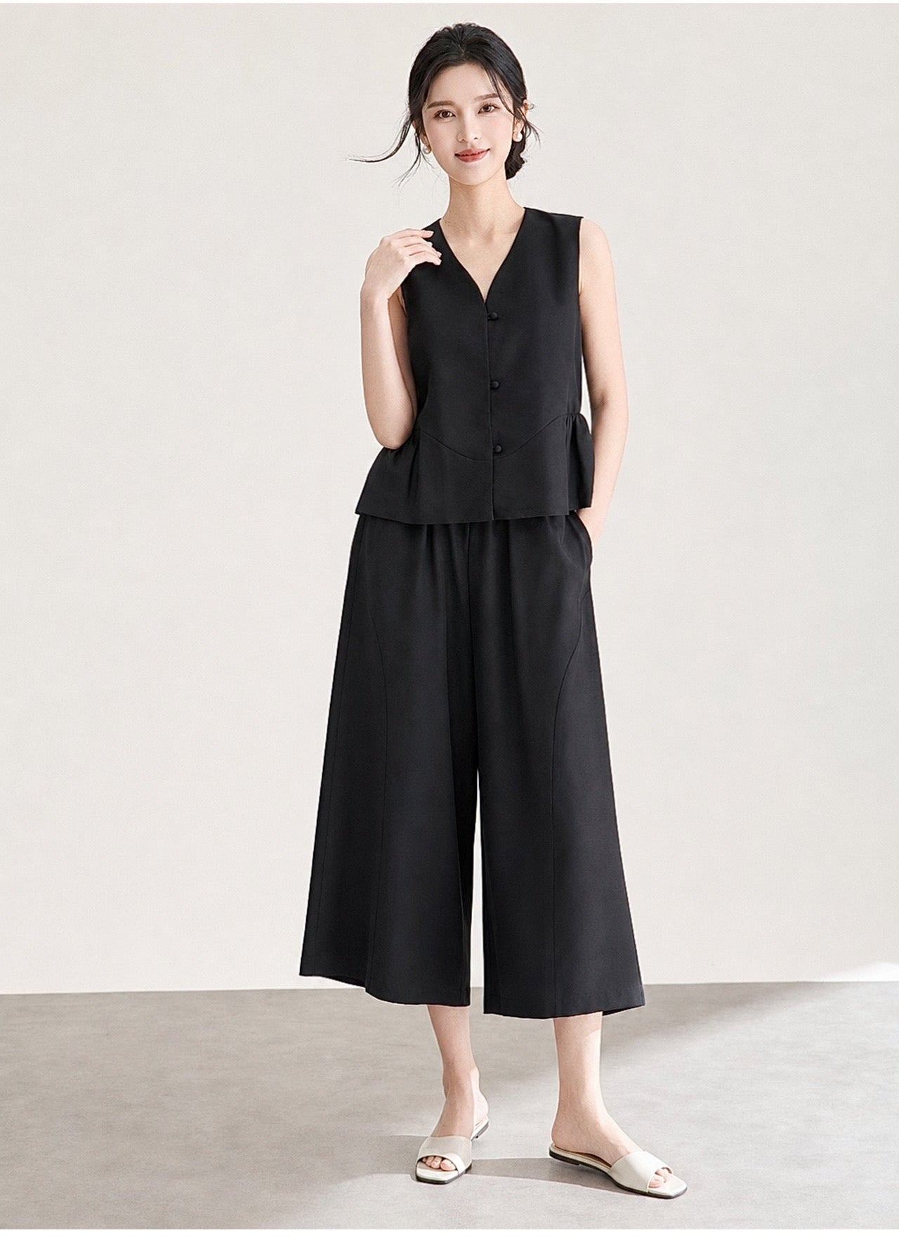 Emilia Luxe Yelek ve Crop Pantolon Takımı