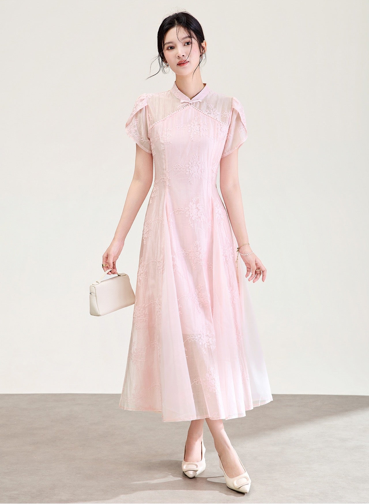 Celeste Nakışlı Tencel Midi Elbise