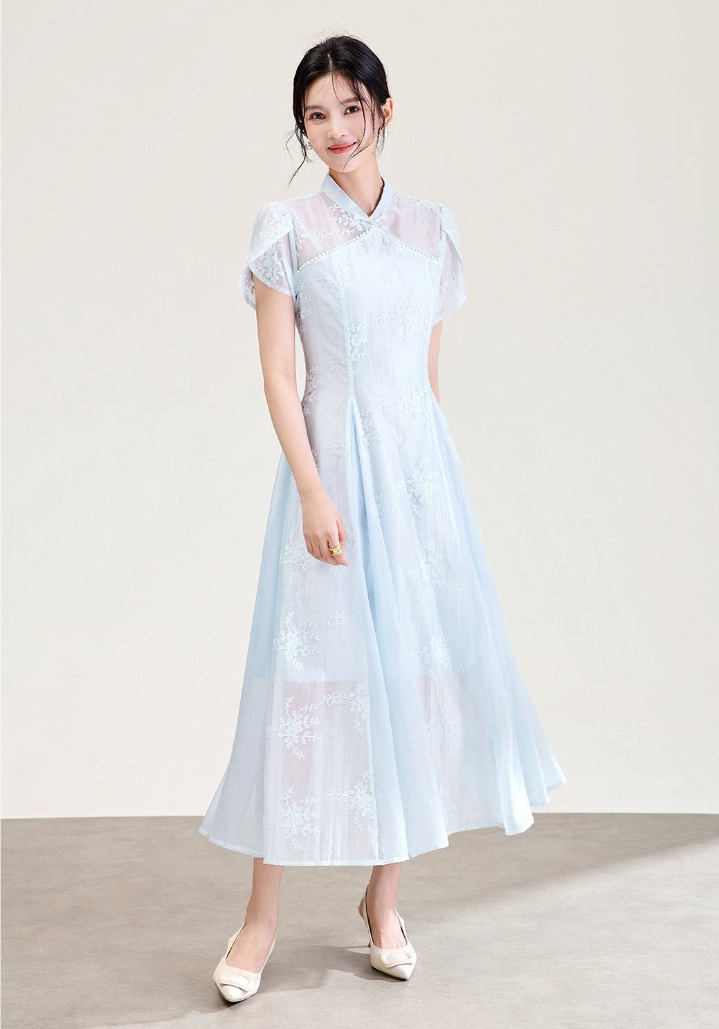 Celeste Nakışlı Tencel Midi Elbise