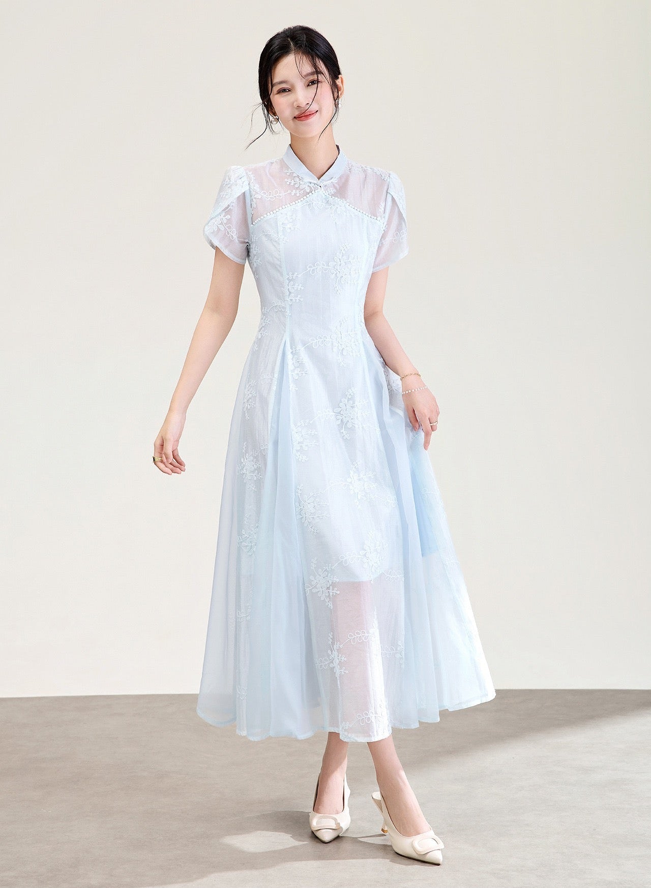 Celeste Nakışlı Tencel Midi Elbise