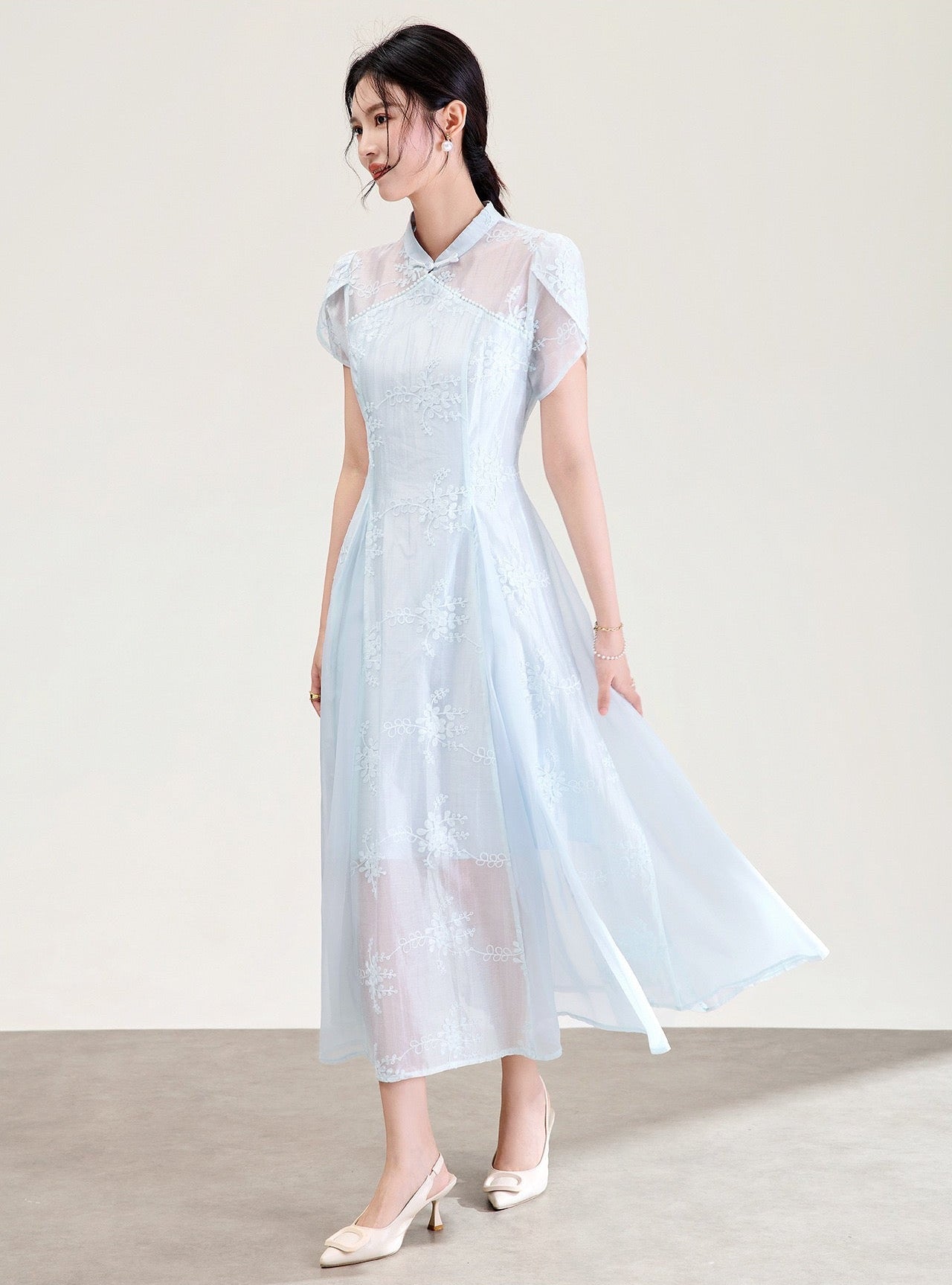 Celeste Nakışlı Tencel Midi Elbise