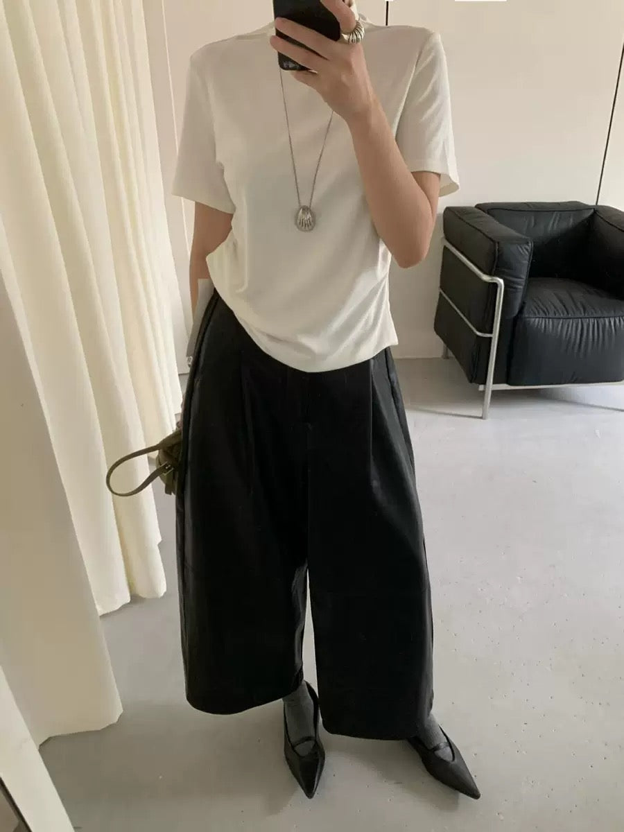 Amara Suni Deri Bermuda Şort