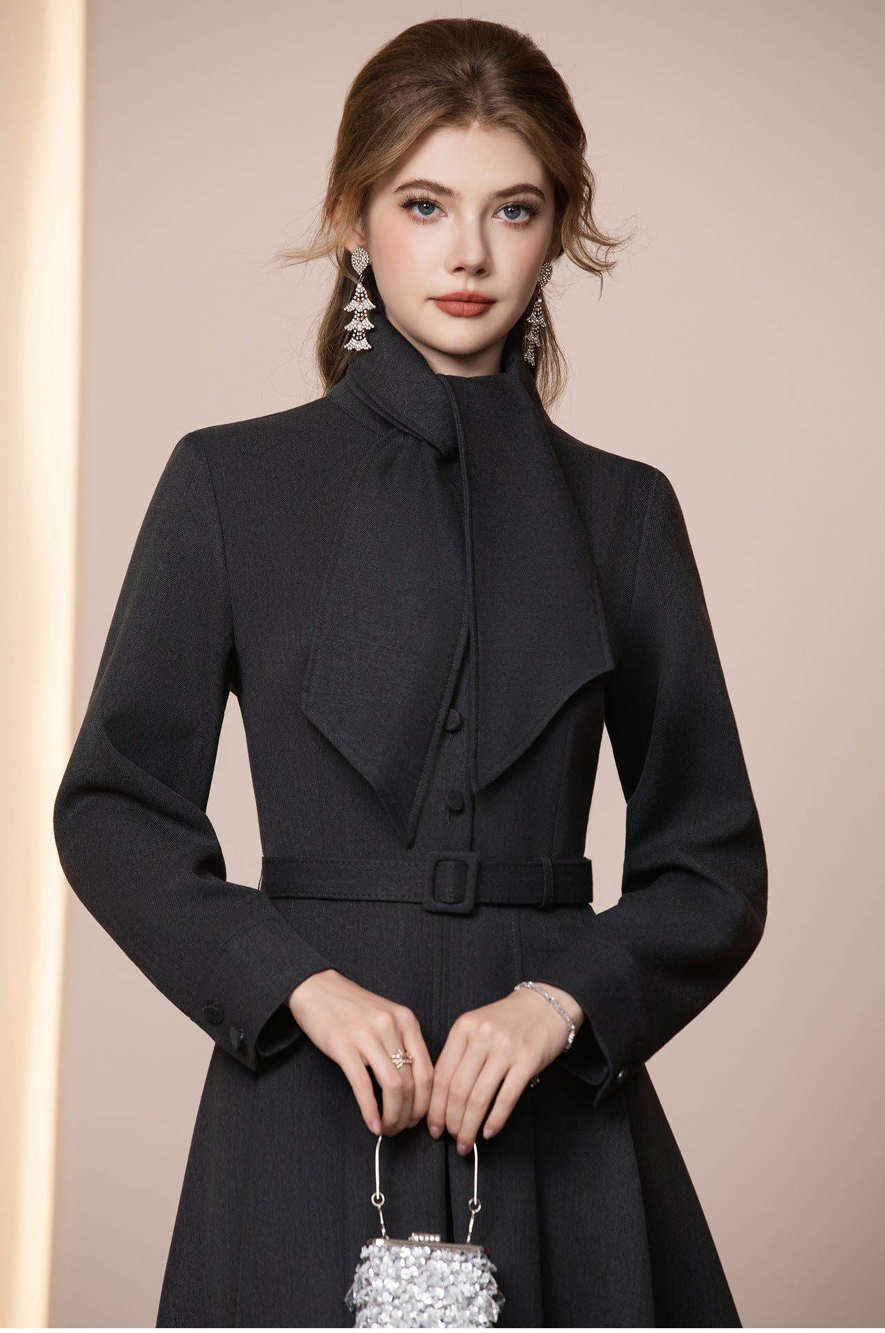 Veloura Kemerli Yün Karışımlı Uzun Kış Elbisesi