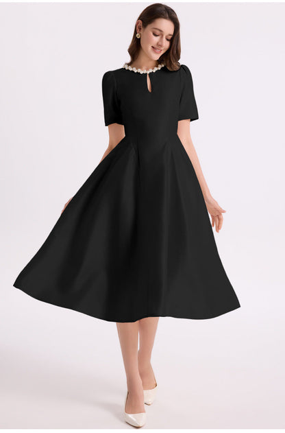 İnci Yaka Siyah Maxi Elbise