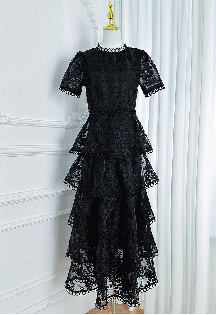 İşlemeli Kat Kat Fırfırlı Maxi Elbise