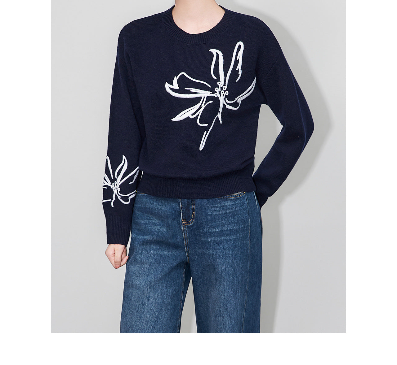 Zarif Kontrast Nakışlı %100 Merino Yün Triko Kazak