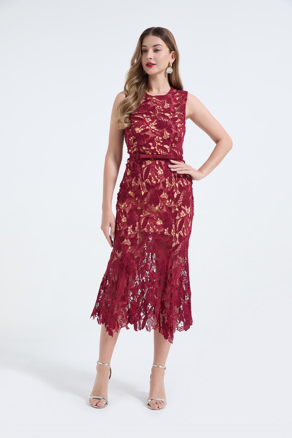 İşlemeli Balık Kesim Maxi Elbise