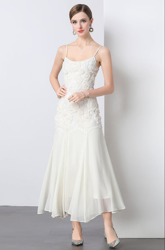 Fransız Stil Ağır İşlemeli Gül Nakışlı Askılı Balık Form Uzun Elbise