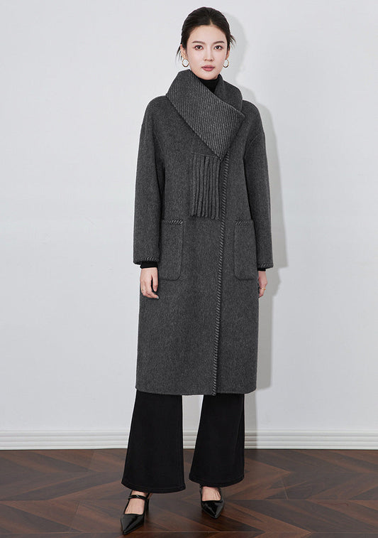 Yünlü Gri Uzun Kaban – Üç Boyutlu Doku ve Yuvarlak Yaka Detaylı