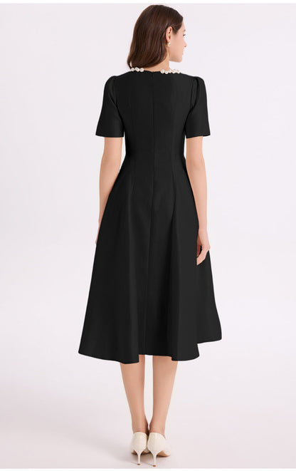 İnci Yaka Siyah Maxi Elbise